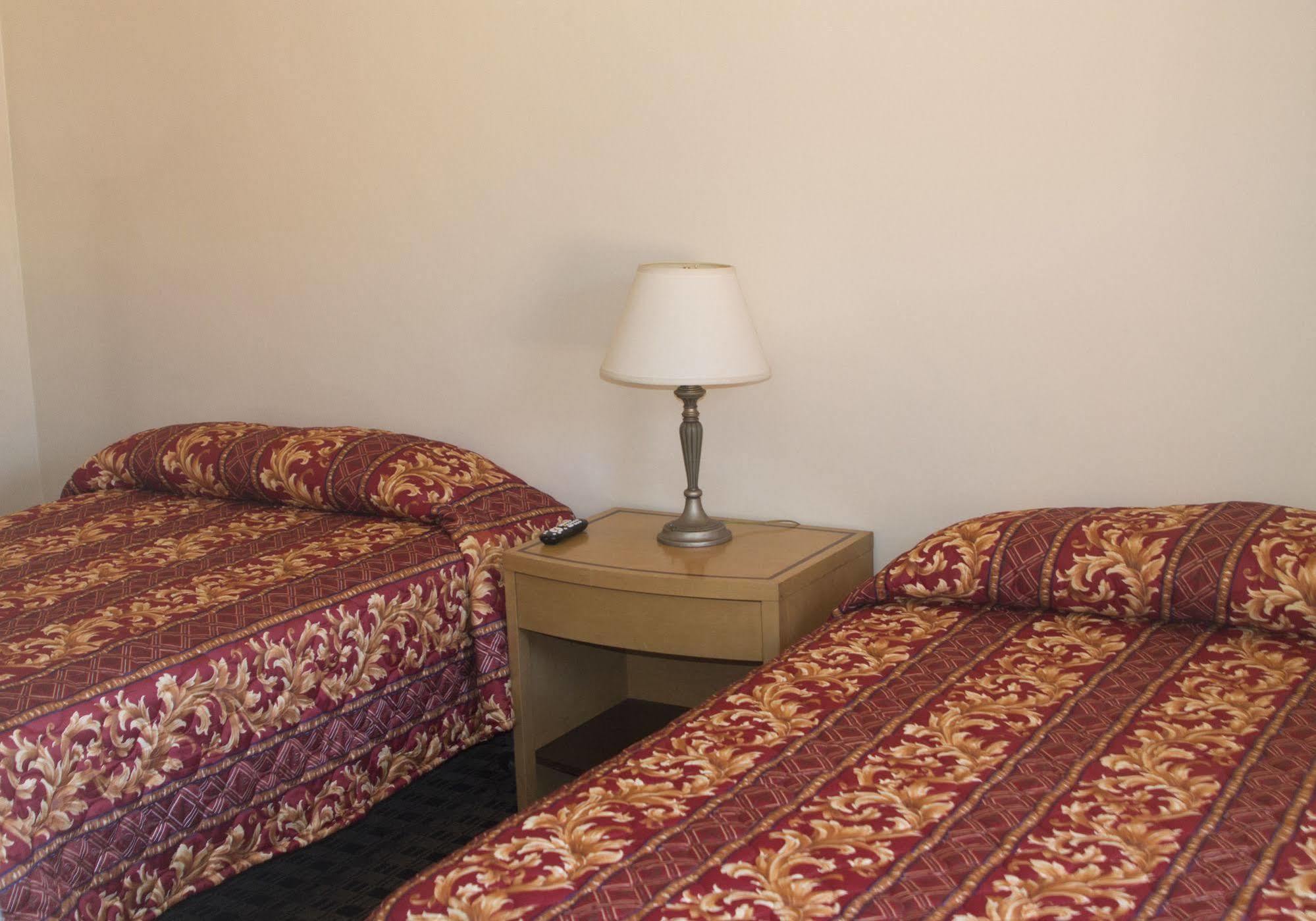 הנטינגטון פארק Lido Hotel מראה חיצוני תמונה